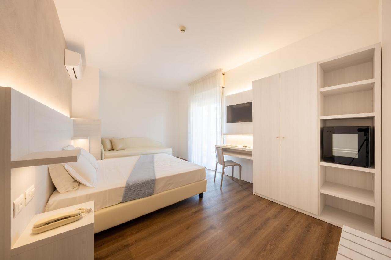 Corfù Hotel 3*